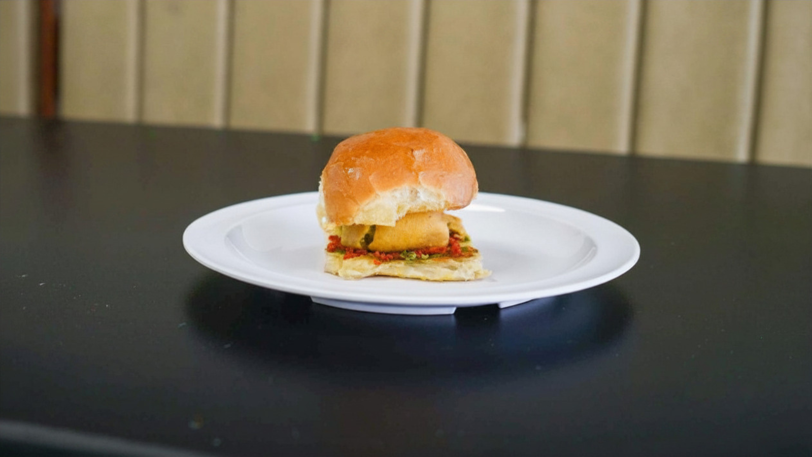Schezwan Vada Pav